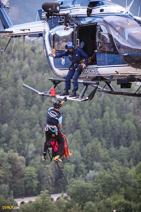 EC145 de la Gendarmerie nationale en intervention