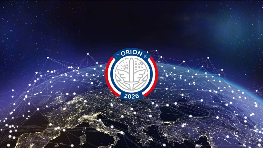 Logo officiel de l'exercice interarmées ORION 2026 sur fond d'Europe vue de l'espace